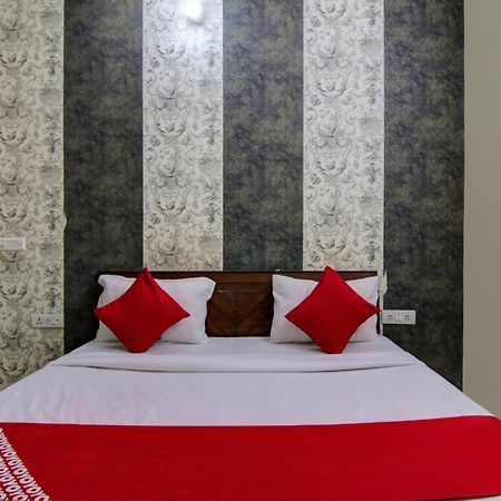 Hotel Yash House New Delhi Ngoại thất bức ảnh