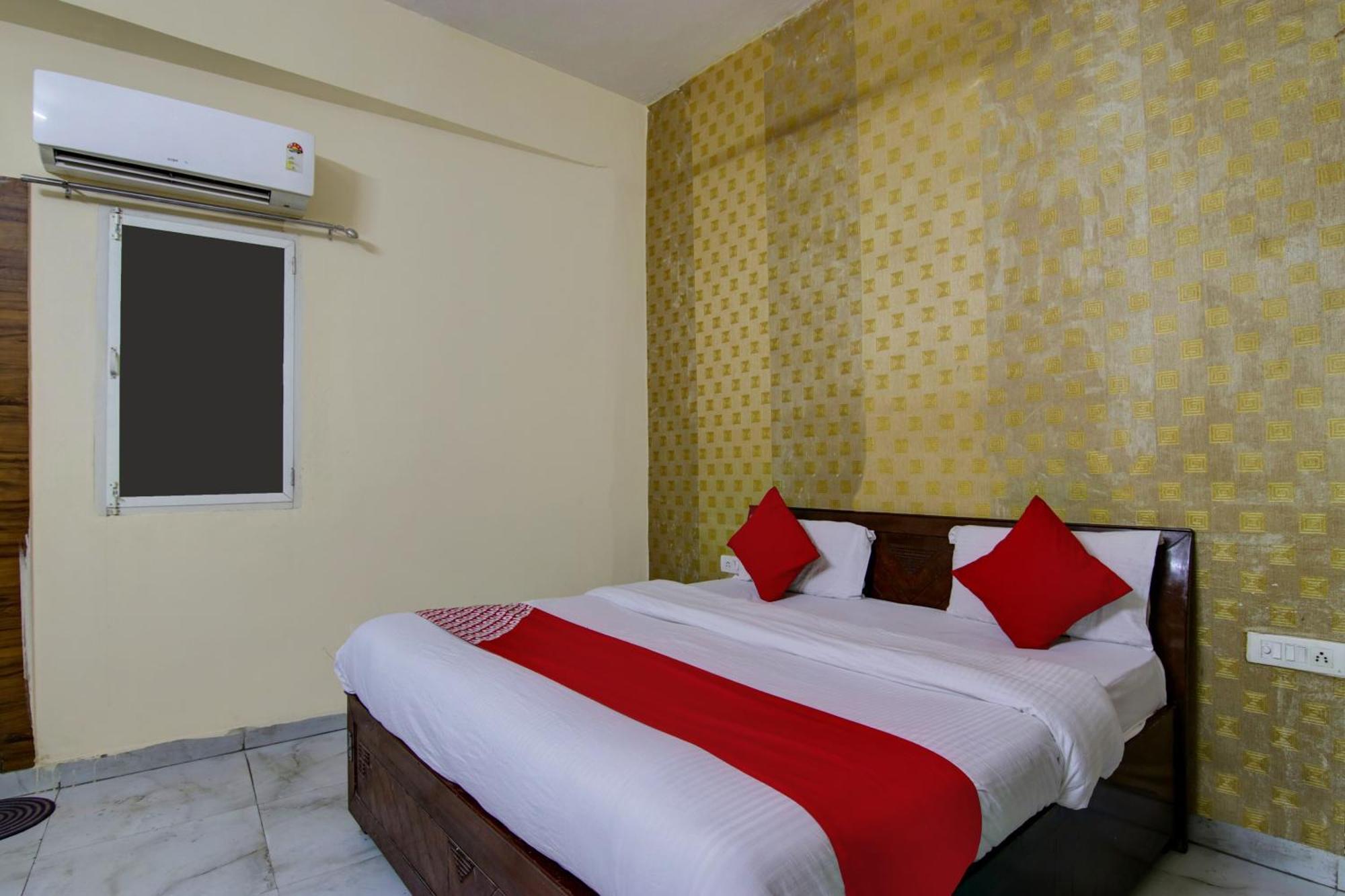 Hotel Yash House New Delhi Ngoại thất bức ảnh